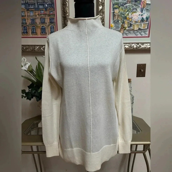 BANANA REPUBLIC CASHMERE BLEND ITALIAN WOOL - CLASSIC TUNIC CREAM SWEATER SZ MED - Picture 2 of 10